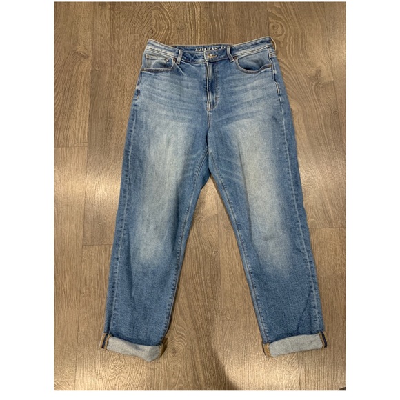 American Eagle Outfitters Denim - High-Waisted Super Stretch Mom Jeans